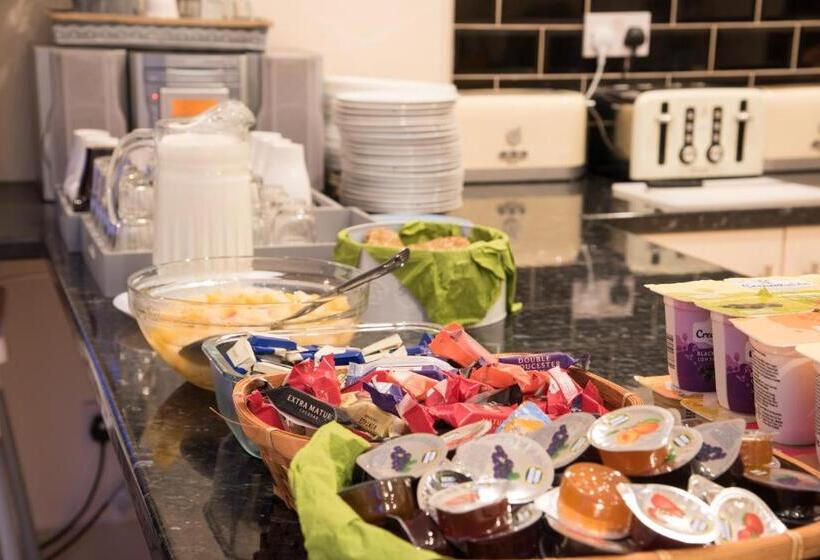 四人标准间, Saba Rooms And Apartments