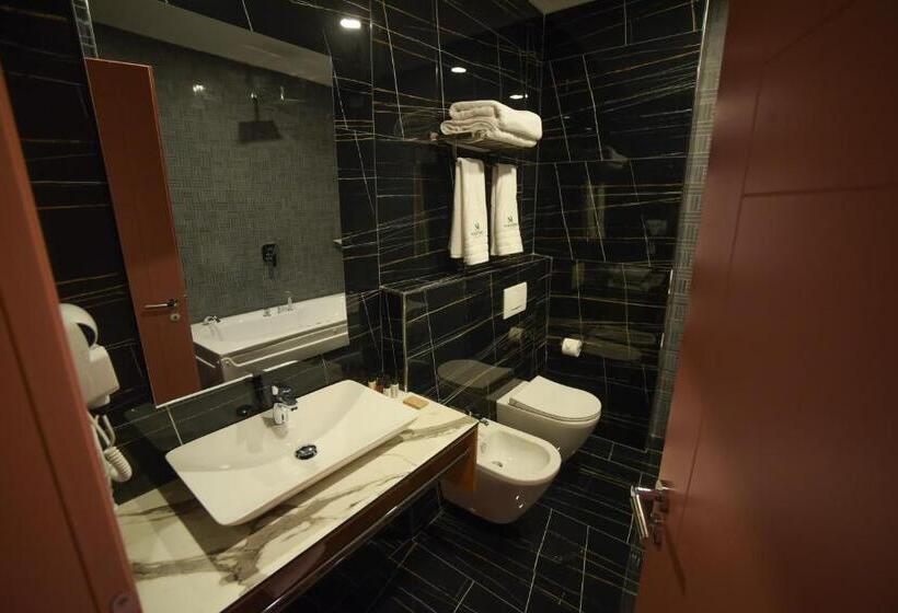 סוויטת ג'וניור, Martiness Hotel Durres