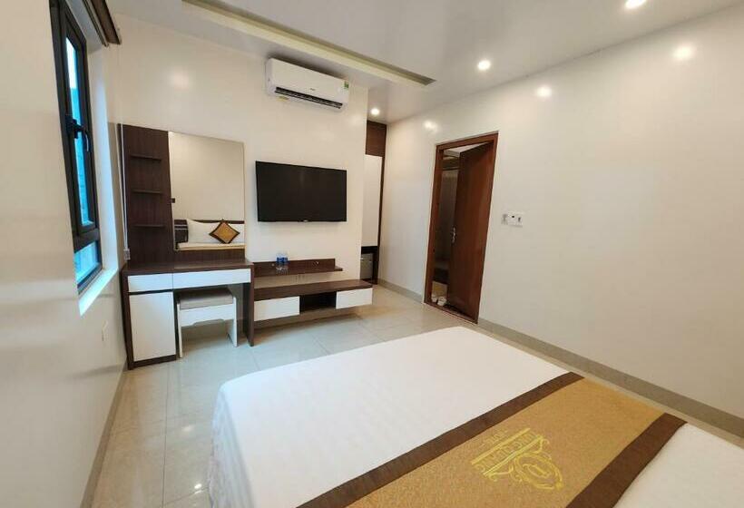 اتاق استاندارد با چشم‌انداز کوهستان, Tung Quang