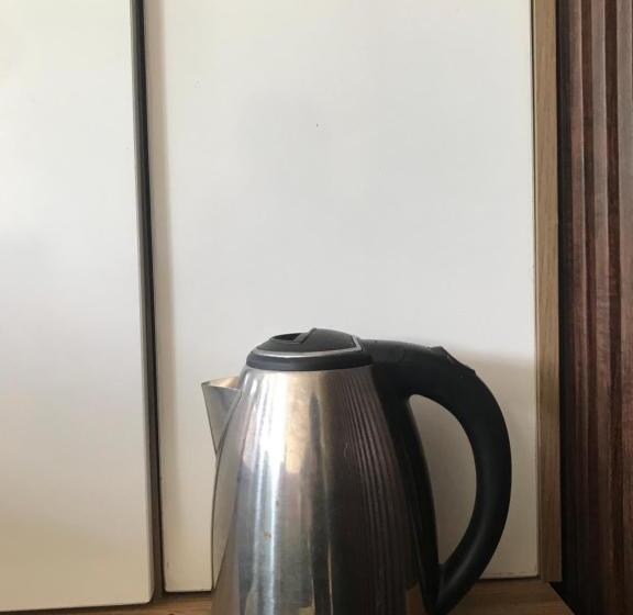 اتاق استاندارد با چشم‌انداز استخر, Tung Quang