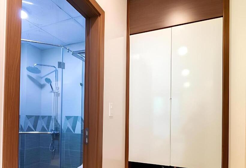 اتاق استاندارد چهار تخته, Tung Quang