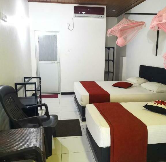 Habitació Triple Deluxe, Uppuveli Beach