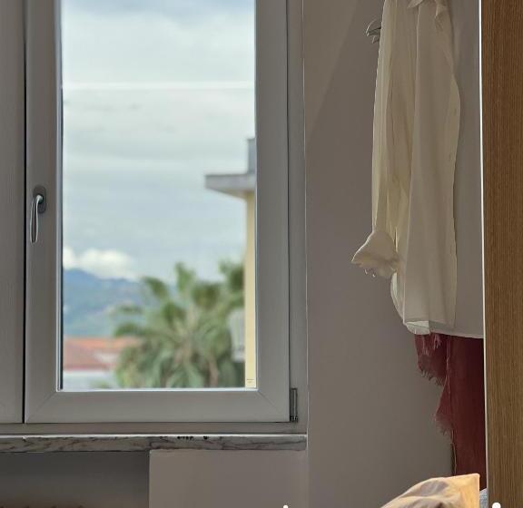 Quarto Triplo Standart, Interno Sei B&b