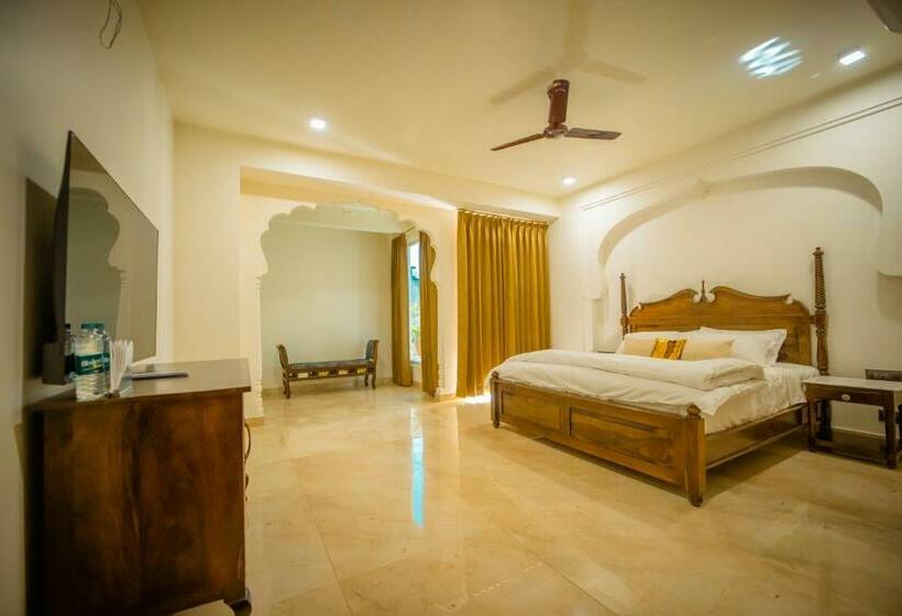 디럭스 룸, Ashok Villa