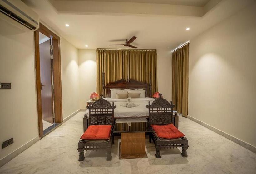 디럭스 룸, Ashok Villa