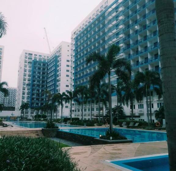 סטודיו סטנדרט עם מרפסת, Rhm Condostaycation At Sea Residence