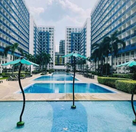 סטודיו סטנדרט עם מרפסת, Rhm Condostaycation At Sea Residence