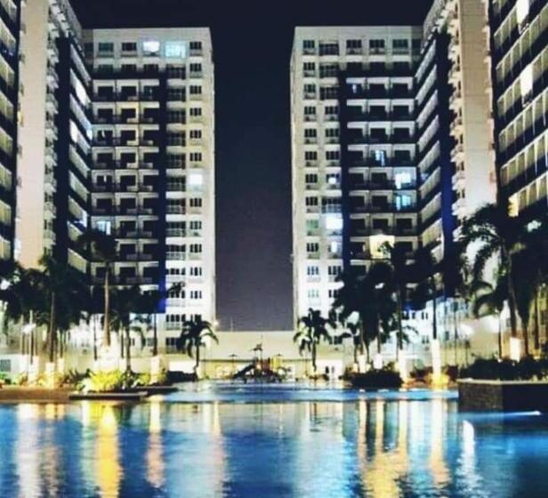 סטודיו סטנדרט עם מרפסת, Rhm Condostaycation At Sea Residence