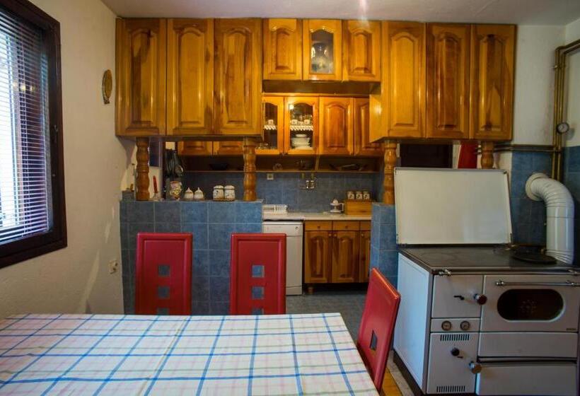 آپارتمان 1 خوابه همکف, Guest House Jezera