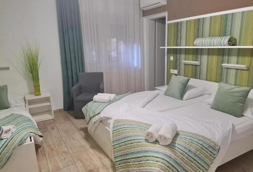 اتاق استاندارد سه نفره, Azurs Ljubljana