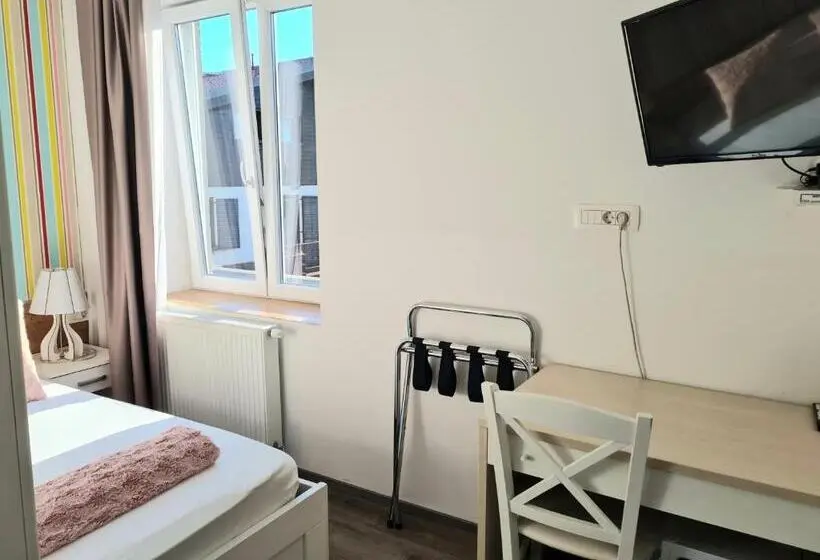 اتاق استاندارد یک نفره, Azurs Ljubljana