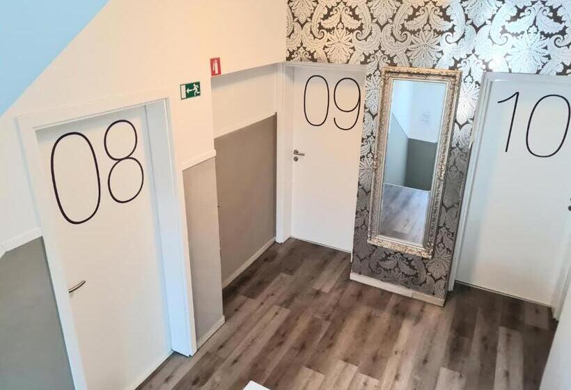 اتاق استاندارد یک نفره, Azurs Ljubljana