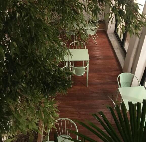 带大床的标准间, Maison Caju La Rochelle