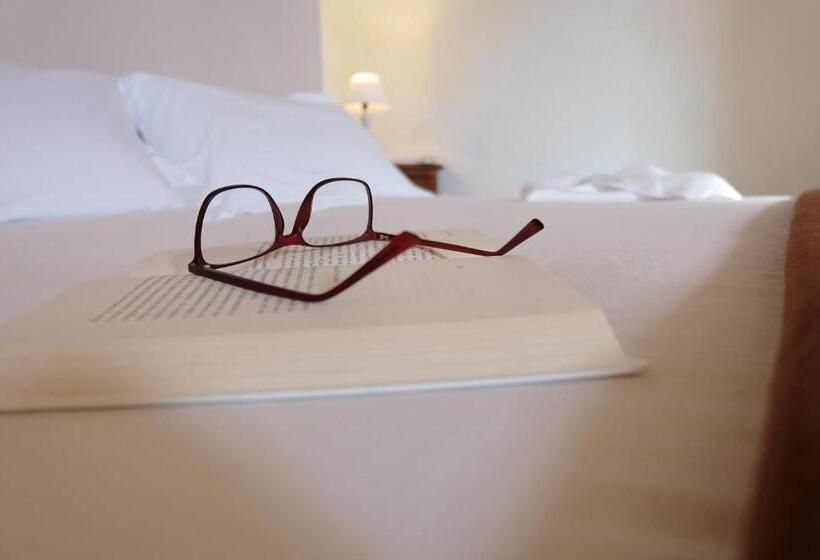 标准间带露台, L Abbraccio Dei Sassi