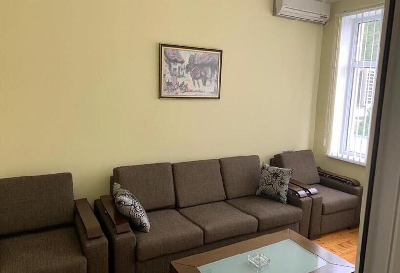 اتاق لوکس, Sheki Avtovagzal Motel