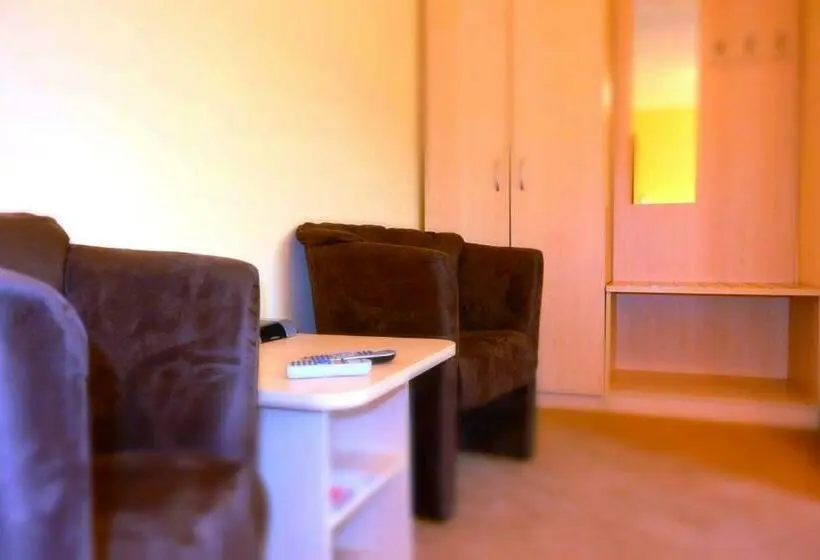 Quarto standard, Pension Arabela