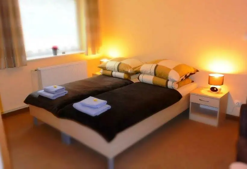 Quarto standard, Pension Arabela