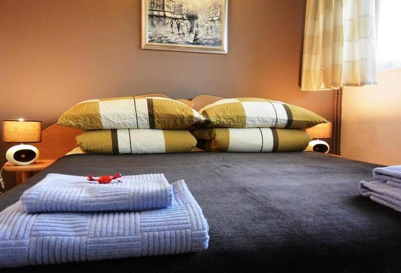 Standard room with outdoor bath, Pension Arabela