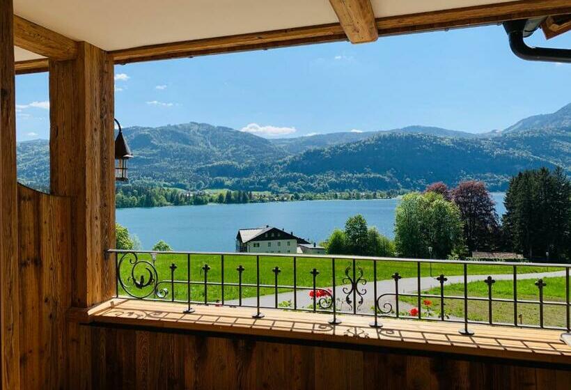 Номер Стандарт Вид на Озеро, Landhaus Leopoldhof