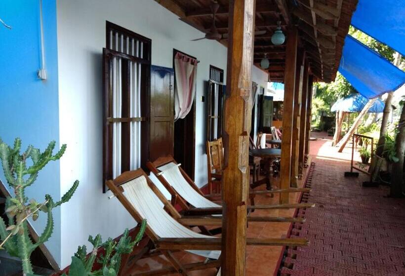 Стандартный Номер Нижний Этаж, Malayalam Lake Resort