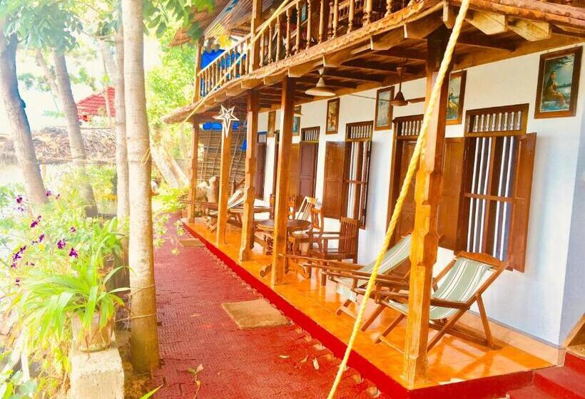 Стандартный Номер Нижний Этаж, Malayalam Lake Resort