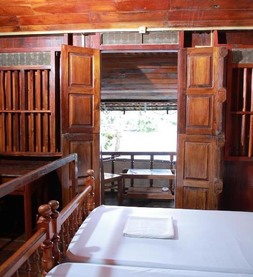 Номер Стандарт Верхний Этаж, Malayalam Lake Resort