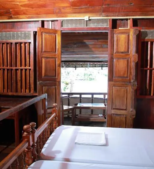 Standard Room Superior Floor, Malayalam Lake Resort