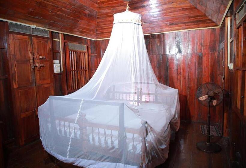 Номер Стандарт Верхний Этаж, Malayalam Lake Resort