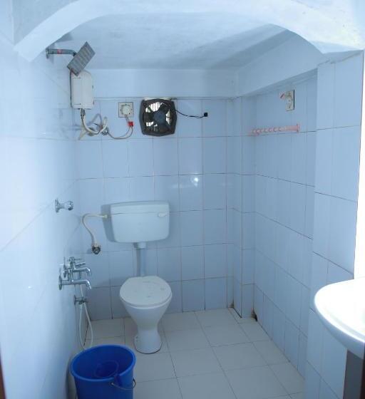 Номер Стандарт Верхний Этаж, Malayalam Lake Resort