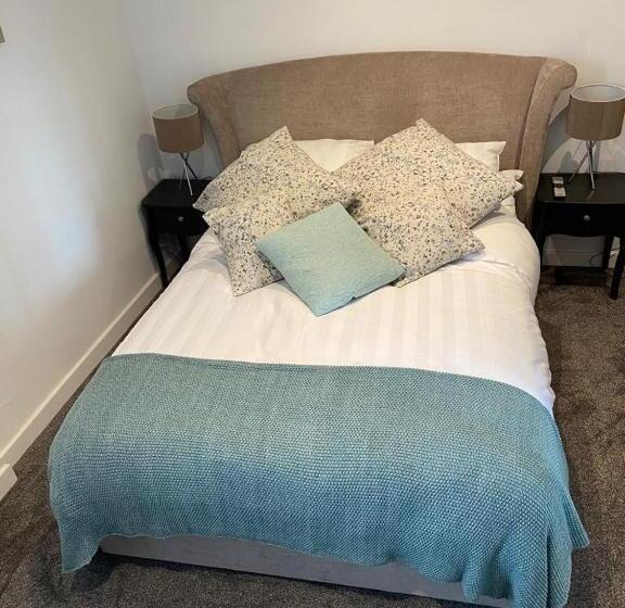 デラックスルーム, The Lion