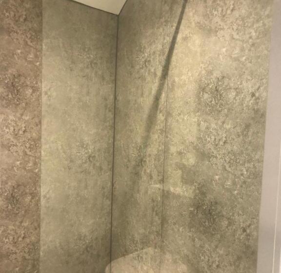 キングサイズベッドのデラックスルーム, The Lion