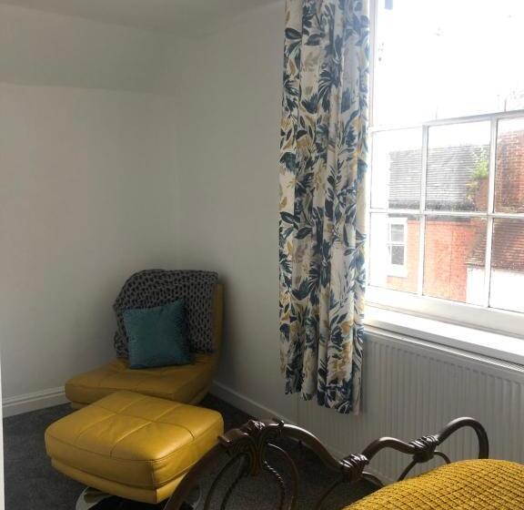 キングサイズベッドのデラックスルーム, The Lion