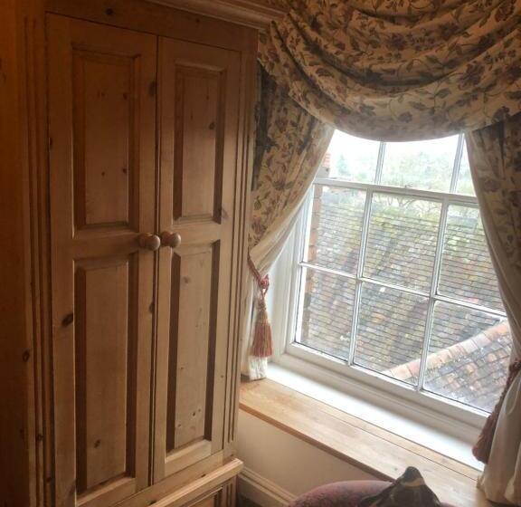 スーペリアシングルルーム, The Lion