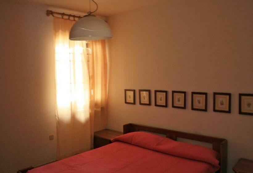 דירת שני חדרים, A.i.r. Isola Rossa Borgo Di Mare