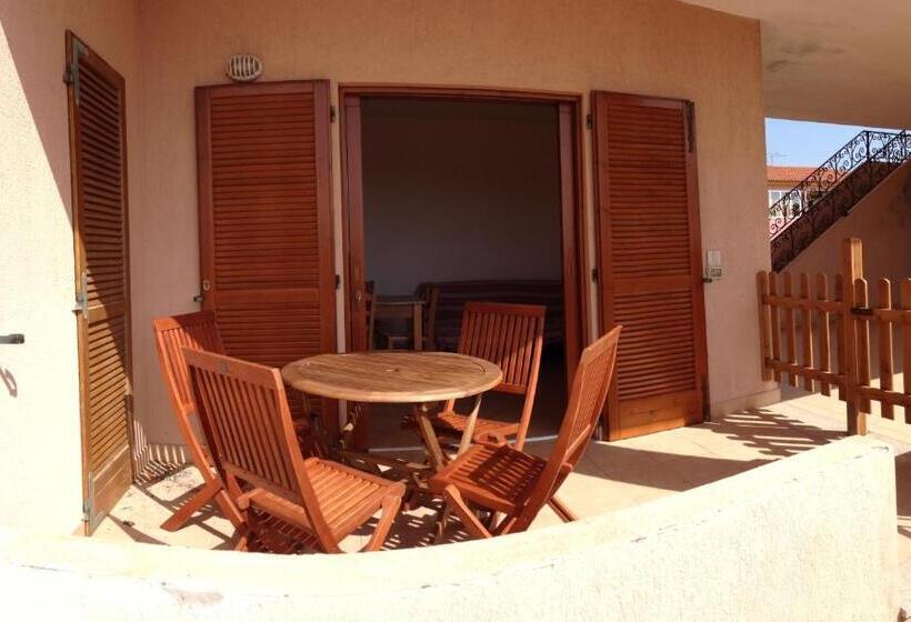 דירת חדר, A.i.r. Isola Rossa Borgo Di Mare