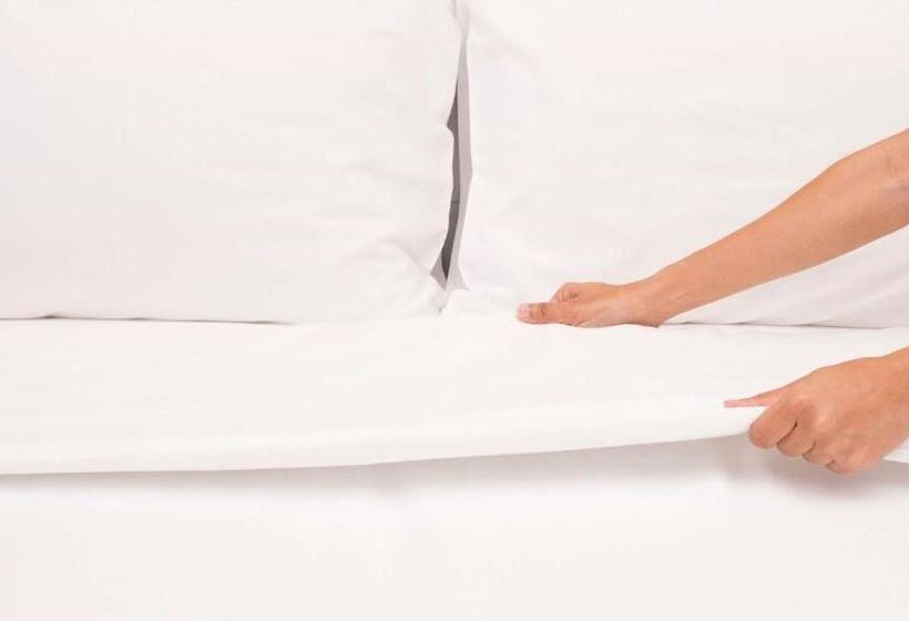 غرفه قياسيه سريرين مزدوجين, Country Inn Motel Vivian