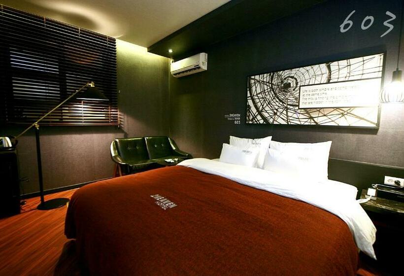Camera Standard, 2 Heaven Hotel Seomyeon