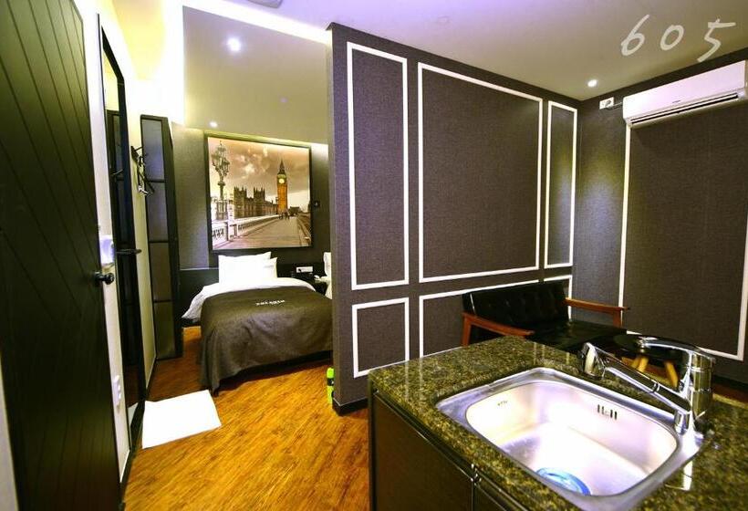 Camera Familiare, 2 Heaven Hotel Seomyeon