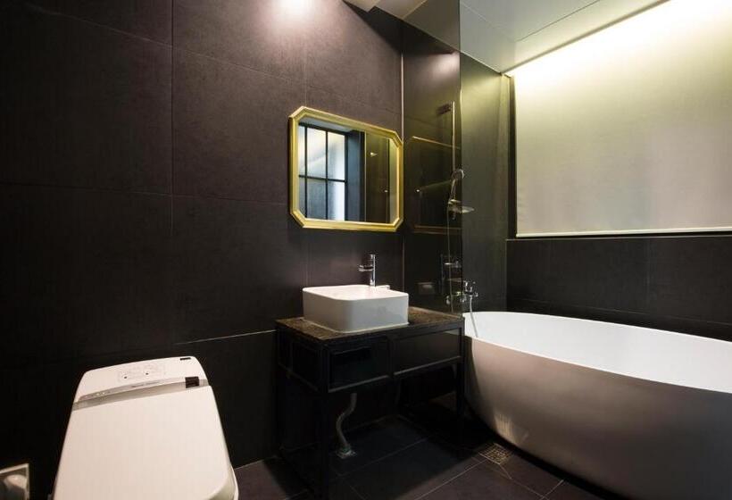 Camera Familiare, 2 Heaven Hotel Seomyeon