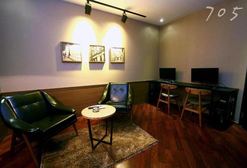 ファミリールーム, 2 Heaven Hotel Seomyeon