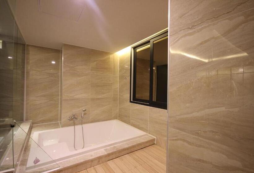 Camera Superiore, 2 Heaven Hotel Seomyeon