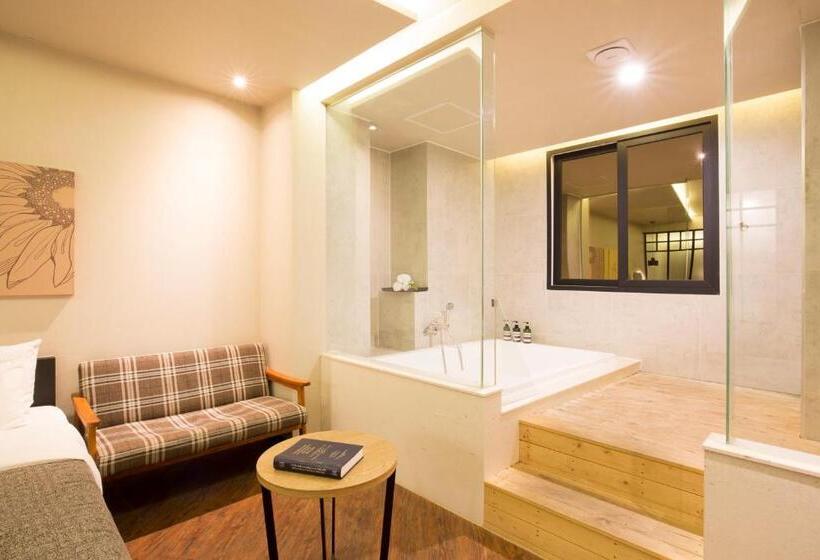 Номер Superior, 2 Heaven Hotel Seomyeon