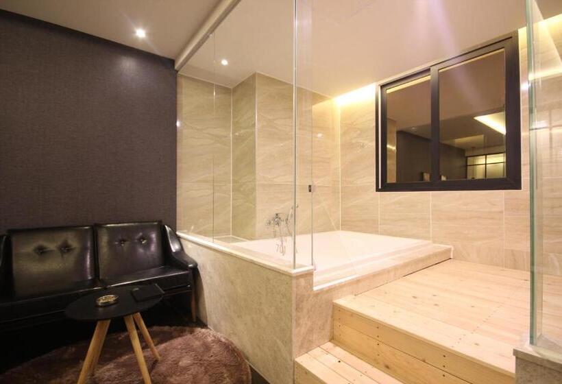 Camera Superiore, 2 Heaven Hotel Seomyeon