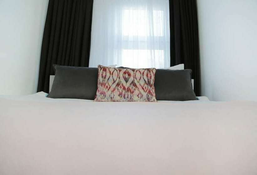 Люкс с Балконом, Bayer