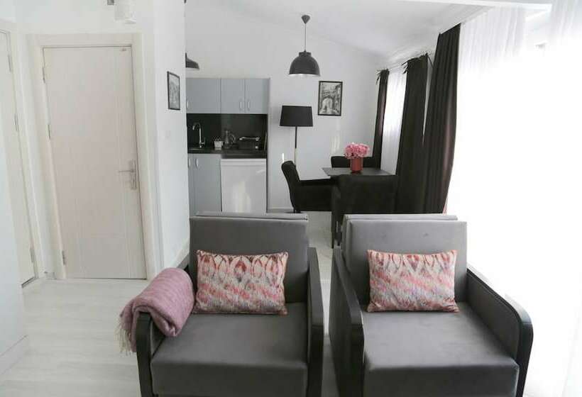 Люкс с Балконом, Bayer