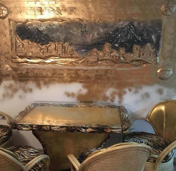 اتاق استاندارد سه نفره, Bali Colosseum