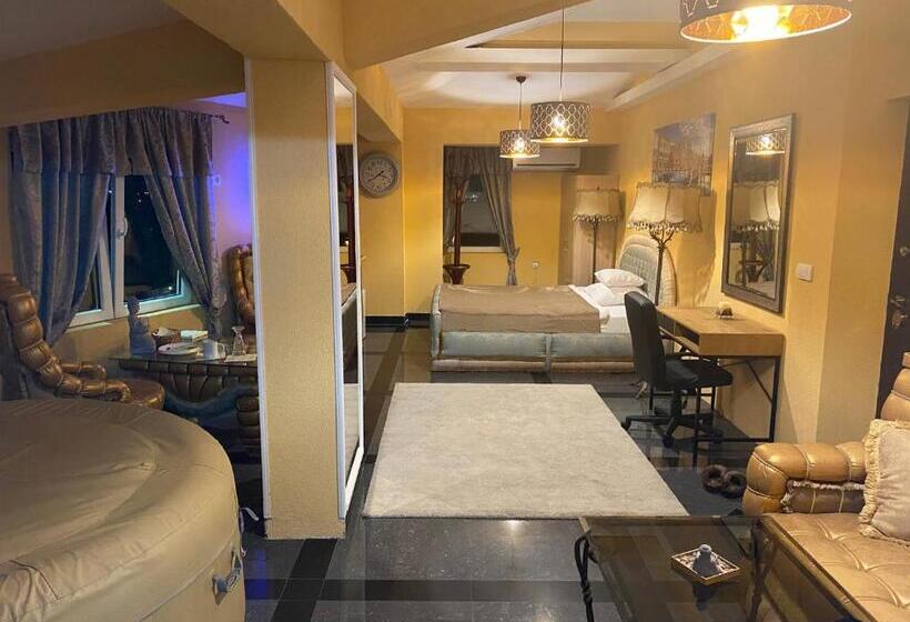 اتاق استاندارد, Bali Colosseum