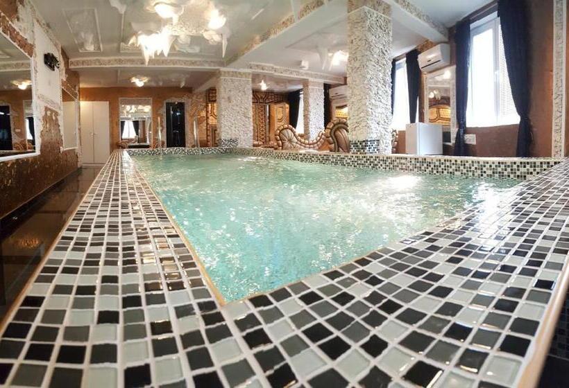 سوئیت پرزیدنت, Bali Colosseum