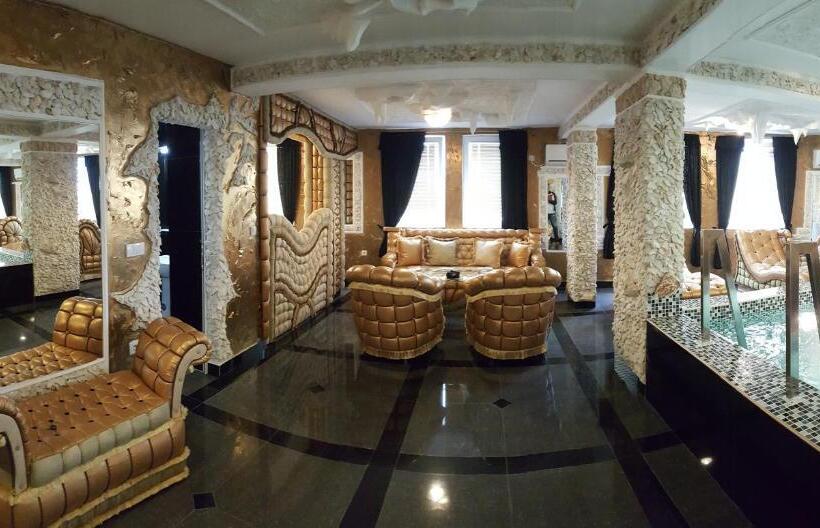 سوئیت پرزیدنت, Bali Colosseum