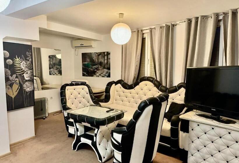 سوییت, Bali Colosseum